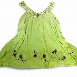 Vintage boho embroidered green tank top